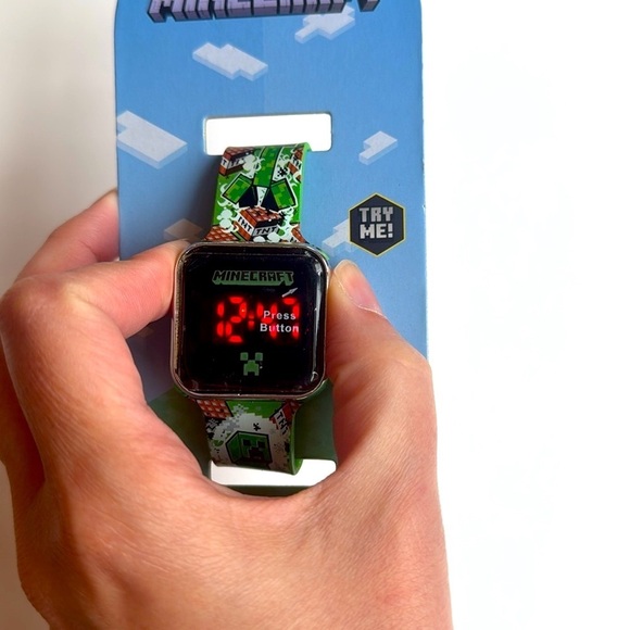 NWT Minecraft LED Watch - Picture 3 of 4